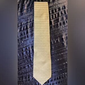 Kenneth Cole New York Gold Tie